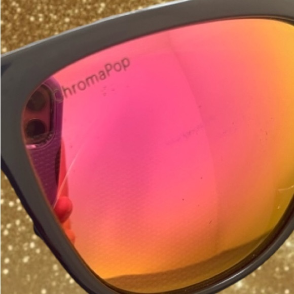 SMITH Sunglasses Pink Mirrored Chromapop Lenses - Picture 5 of 5